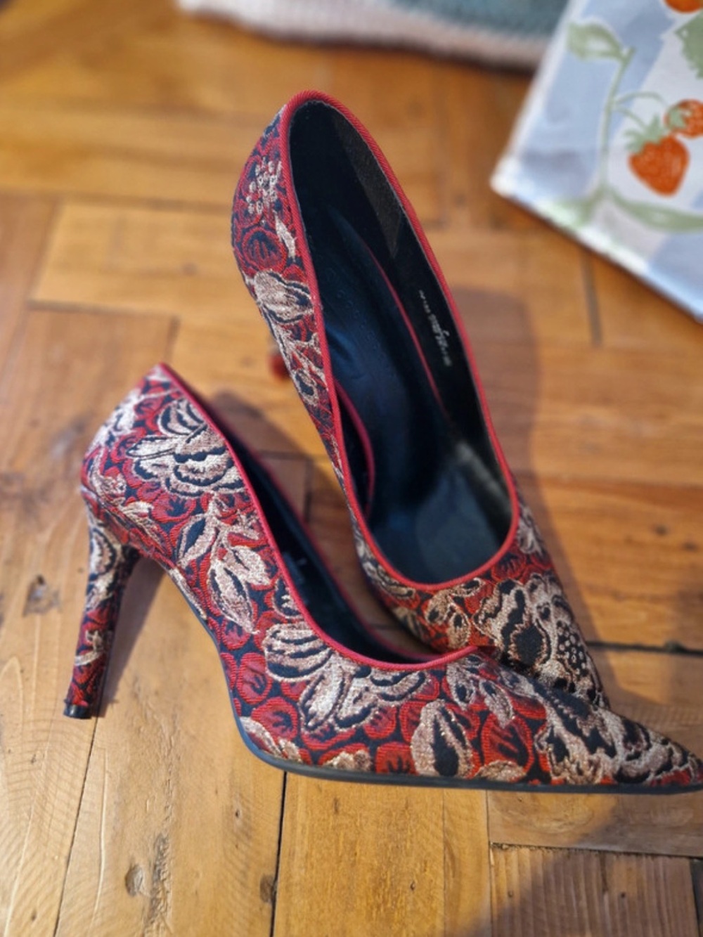 Cottage Tapestry Heels Vintage Boho Floral Red Pumps Shoes